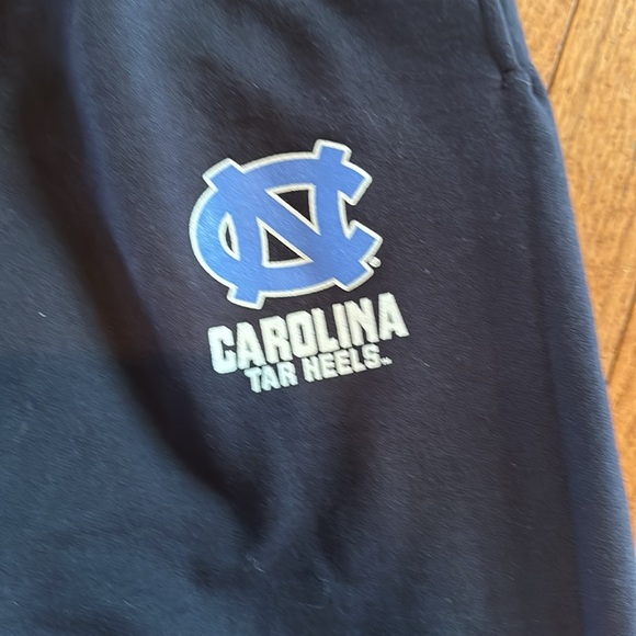 Champion North Carolina Tar Heel logo Joggers size Small - Picture 2 of 10
